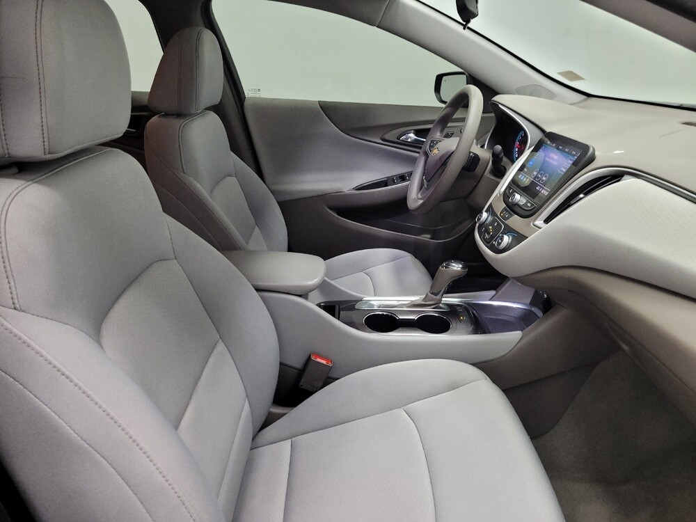2020 Chevrolet Malibu in Las Vegas, NV 89104 - 18098635 21
