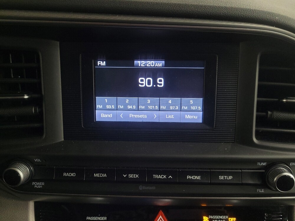 2020 Hyundai Elantra in Macon, GA 31210 - 18098637 25