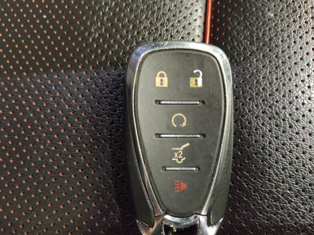 2020 Chevrolet Blazer in Des Moines, IA 50310 - 18098640 32