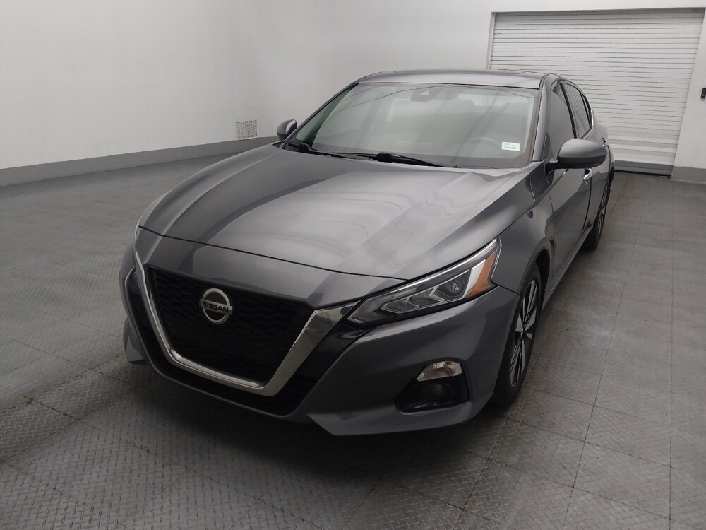 2019 Nissan Altima in Gainesville, FL 32609 - 18098654 15