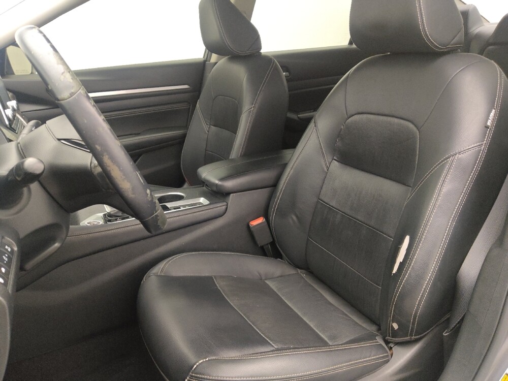 2019 Nissan Altima in Gainesville, FL 32609 - 18098654 17