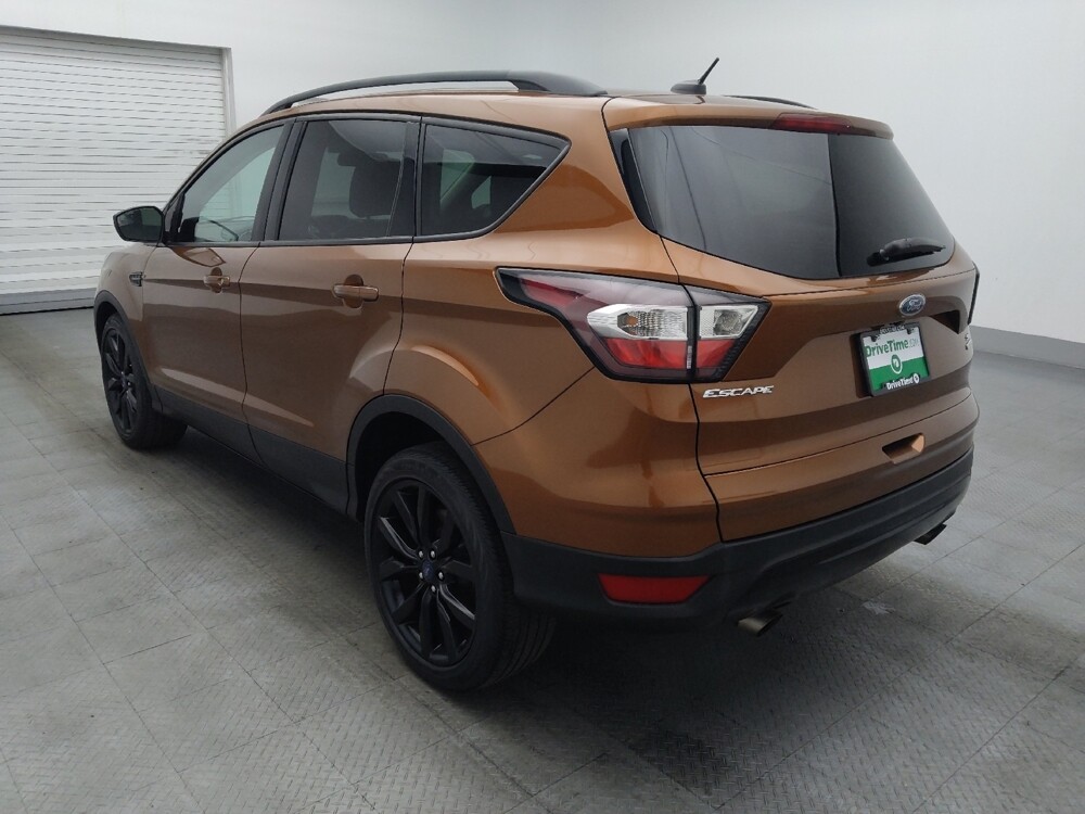 2017 Ford Escape in Jacksonville, FL 32210 - 18098664 5