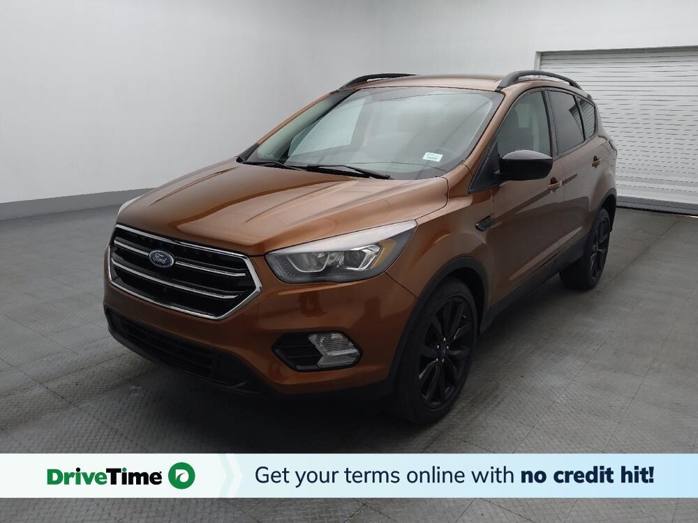 2017 Ford Escape in Jacksonville, FL 32210 - 18098664