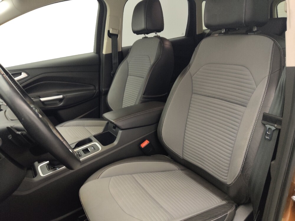 2017 Ford Escape in Jacksonville, FL 32210 - 18098664 17