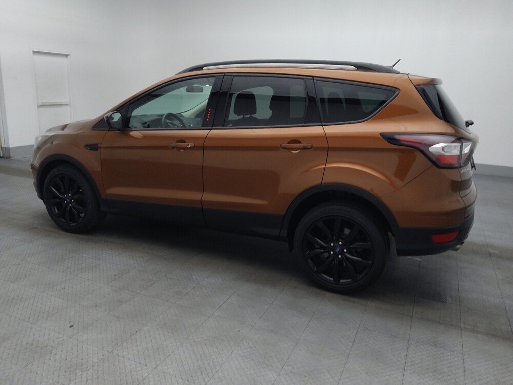 2017 Ford Escape in Jacksonville, FL 32210 - 18098664 3