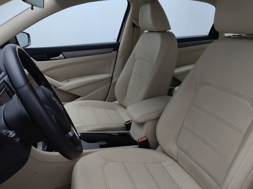 2015 Volkswagen Passat in Ocala, FL 34471 - 18098665 17