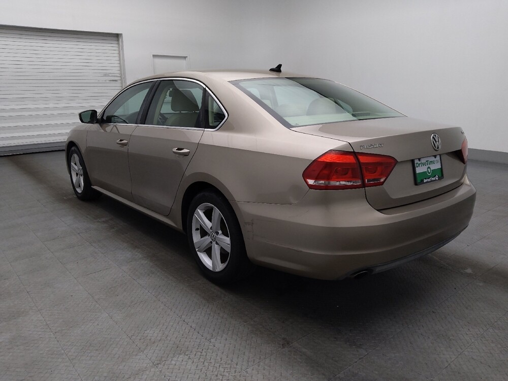 2015 Volkswagen Passat in Ocala, FL 34471 - 18098665 5