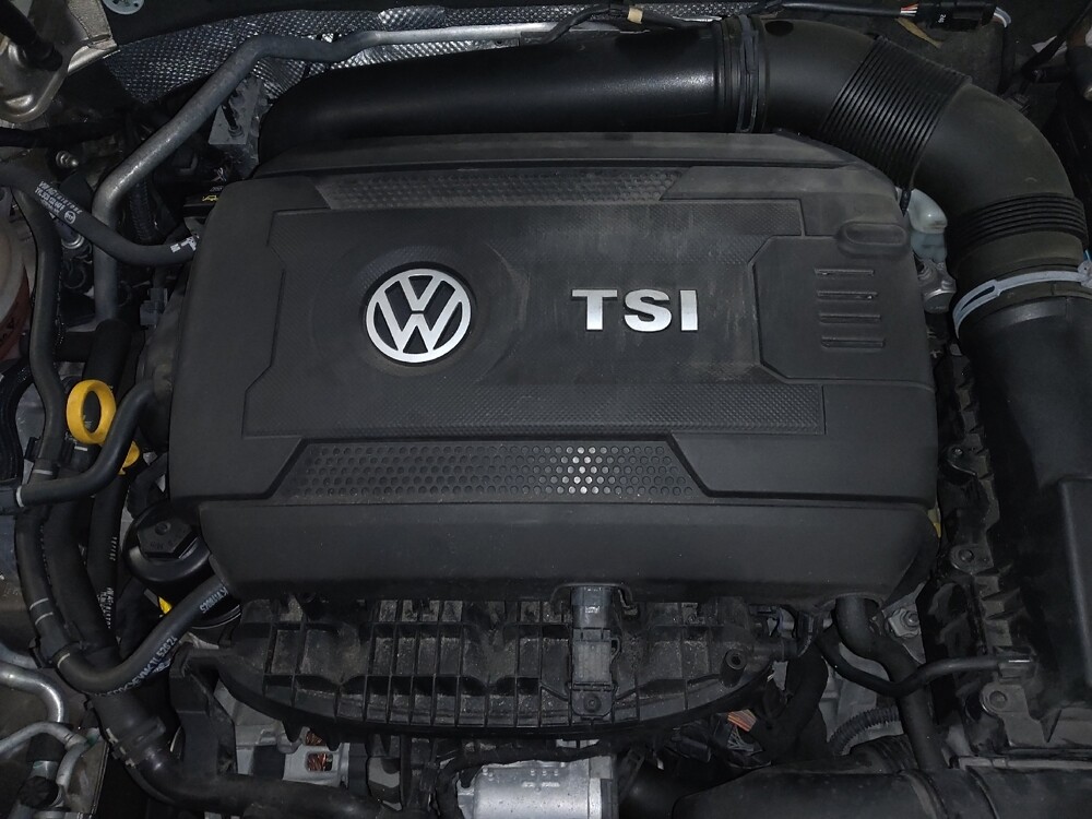 2015 Volkswagen Passat in Ocala, FL 34471 - 18098665 30