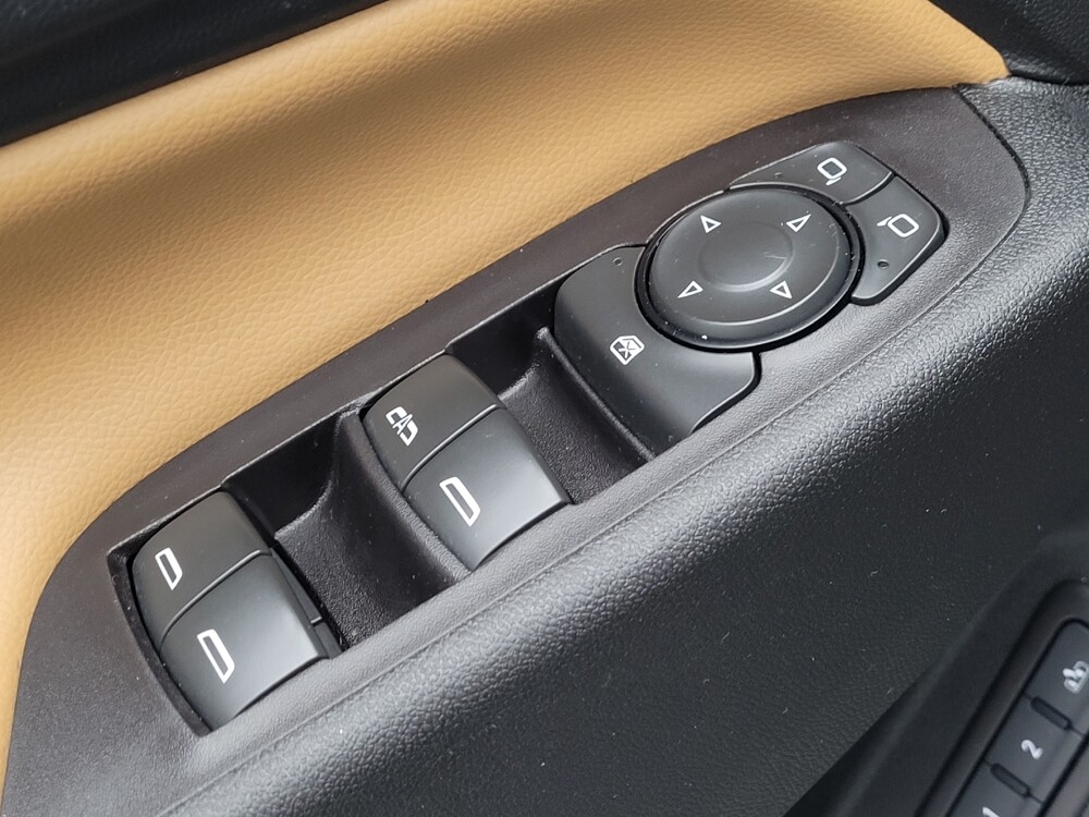 2018 Chevrolet Equinox in Gainesville, FL 32609 - 18098670 27