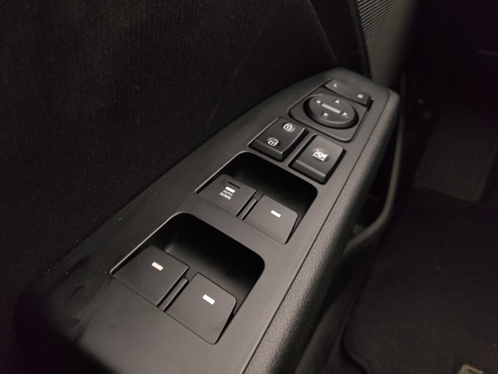 2018 Hyundai Elantra in Independence, MO 64055 - 18098673 27