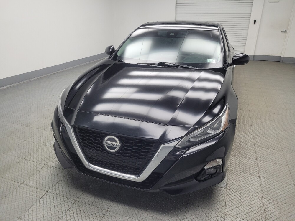 2019 Nissan Altima in Indianapolis, IN 46222 - 18098675 15