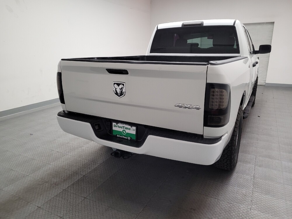 2019 RAM 1500 in Bakersfield, CA 93309 - 18098676 7