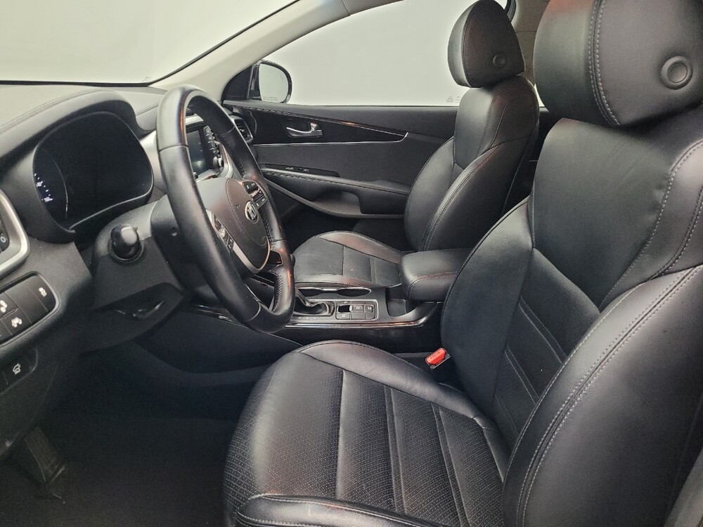 2019 Kia Sorento in Jacksonville, FL 32210 - 18098680 17