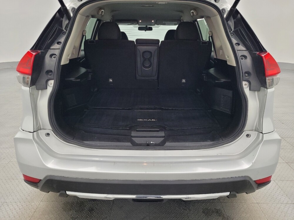 2018 Nissan Rogue in Hialeah, FL 33014 - 18098684 29