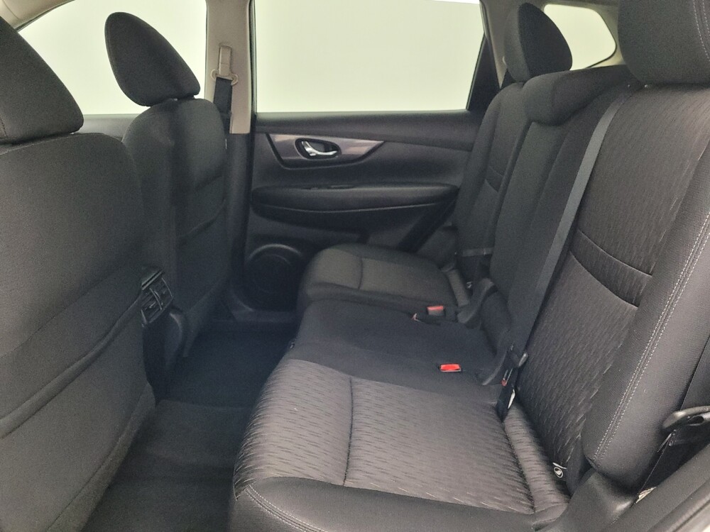 2018 Nissan Rogue in Hialeah, FL 33014 - 18098684 18