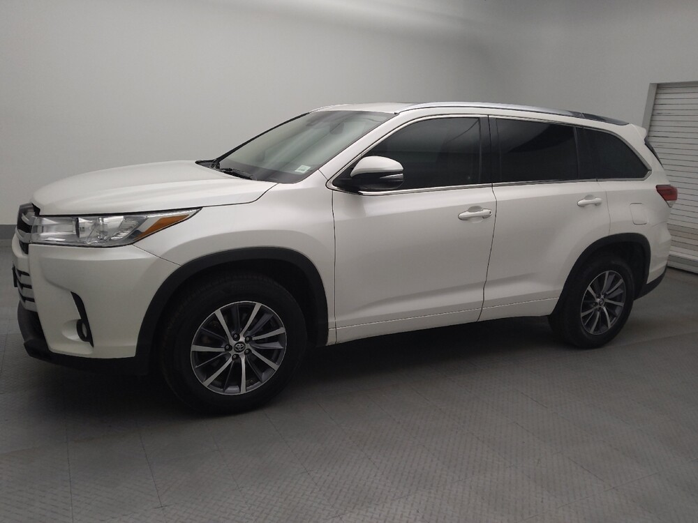 2018 Toyota Highlander in Colorado Springs, CO 80909 - 18098700 2