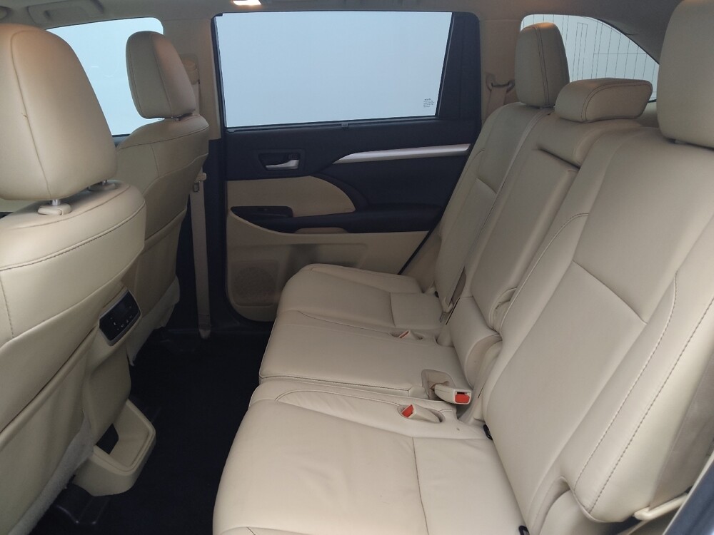 2018 Toyota Highlander in Colorado Springs, CO 80909 - 18098700 18