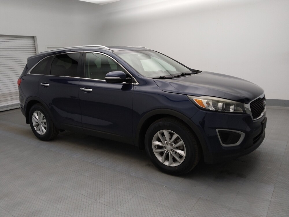 2017 Kia Sorento in Lakewood, CO 80215 - 18098701 11