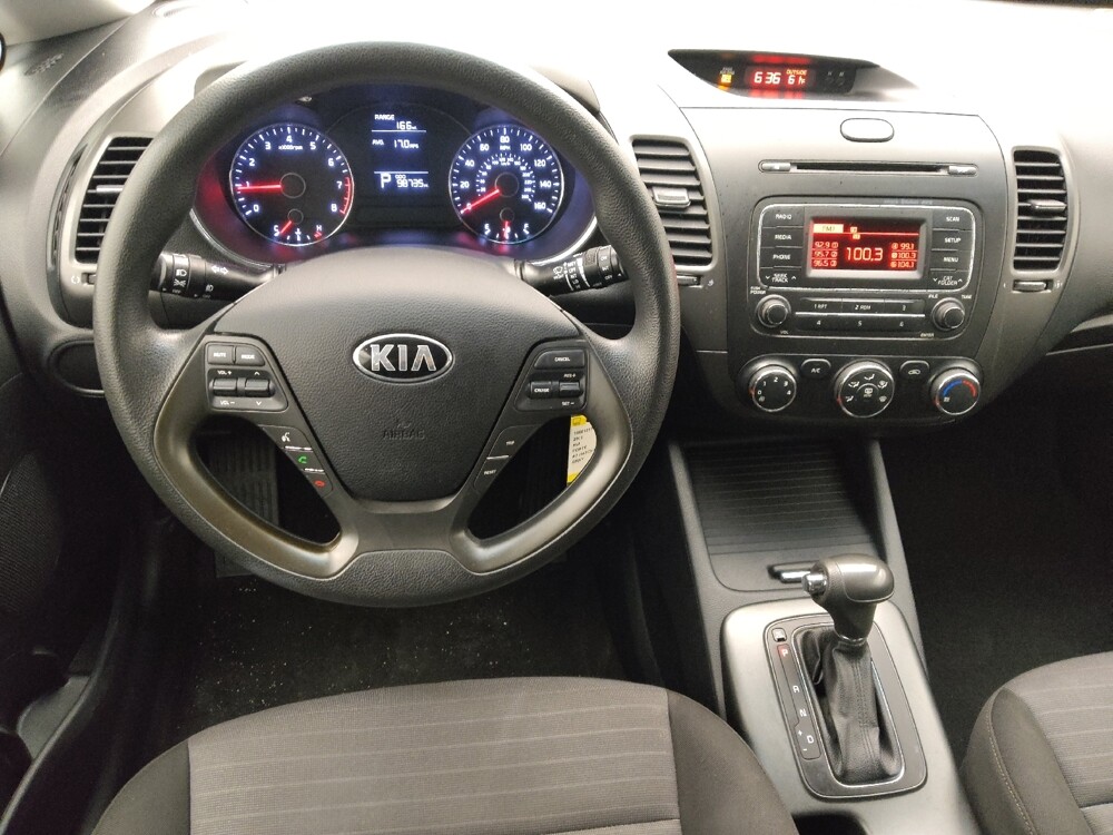 2016 Kia Forte in Live Oak, TX 78233 - 18098711 22