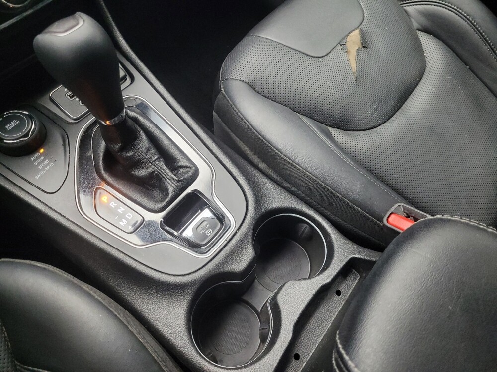 2019 Jeep Cherokee in Indianapolis, IN 46222 - 18098715 26