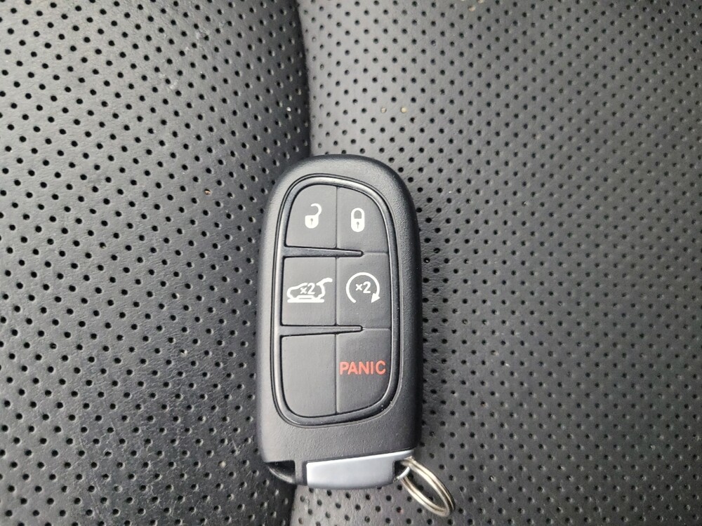 2019 Jeep Cherokee in Indianapolis, IN 46222 - 18098715 32