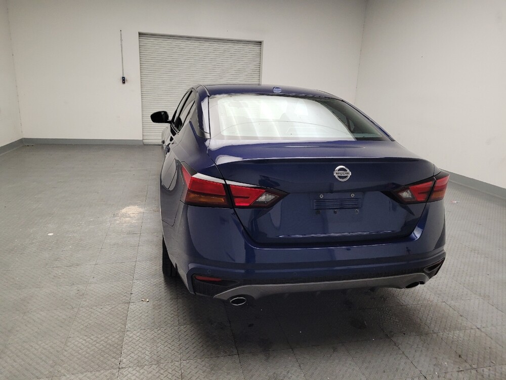 2020 Nissan Altima in Montclair, CA 91763 - 18098722 6