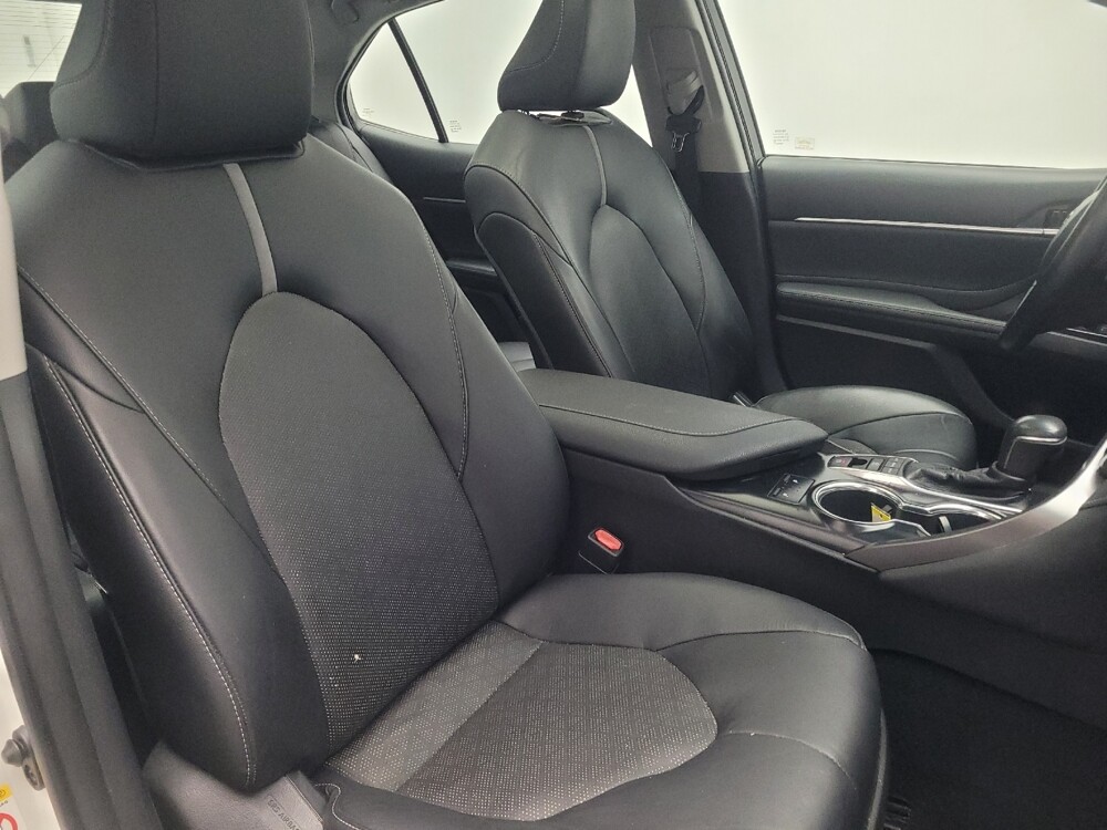 2018 Toyota Camry in Jackson, MS 39211 - 18098723 21