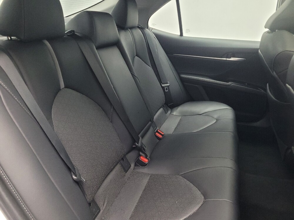 2018 Toyota Camry in Jackson, MS 39211 - 18098723 19