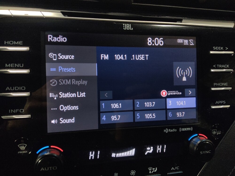 2018 Toyota Camry in Jackson, MS 39211 - 18098723 25