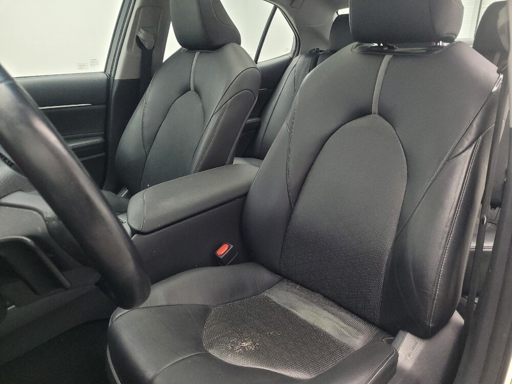 2018 Toyota Camry in Jackson, MS 39211 - 18098723 17