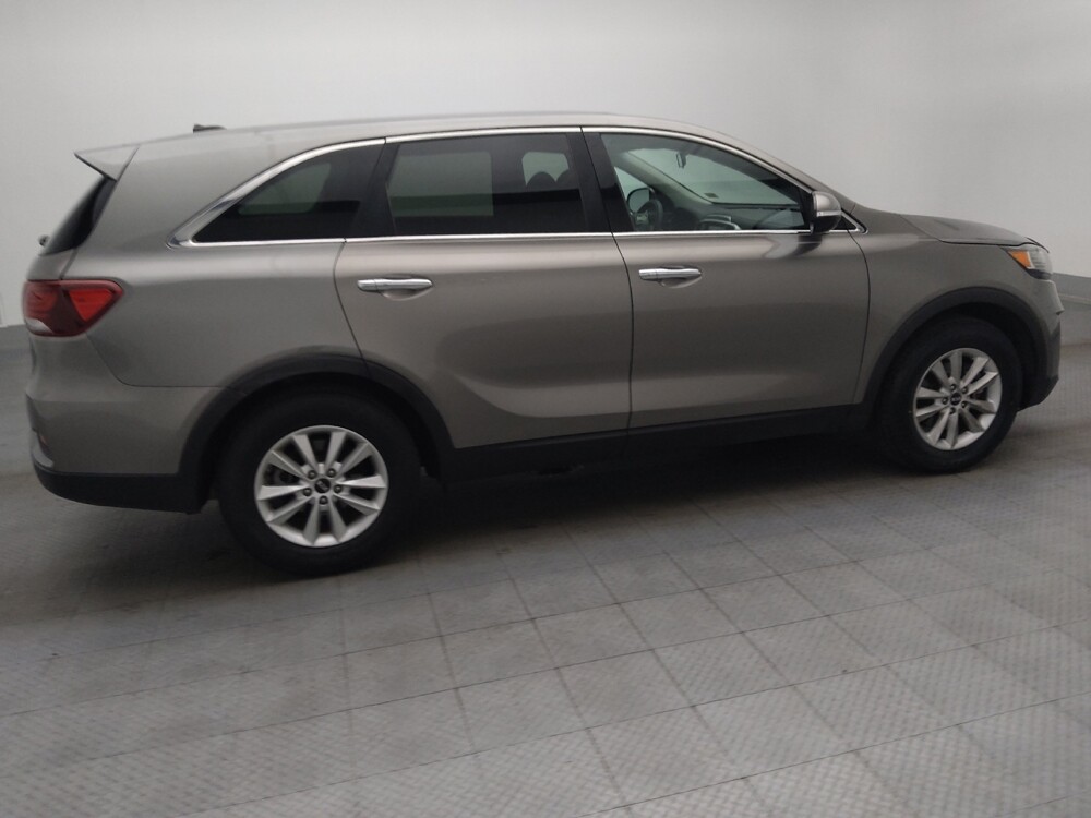 2019 Kia Sorento in Mobile, AL 36606 - 18098729 10