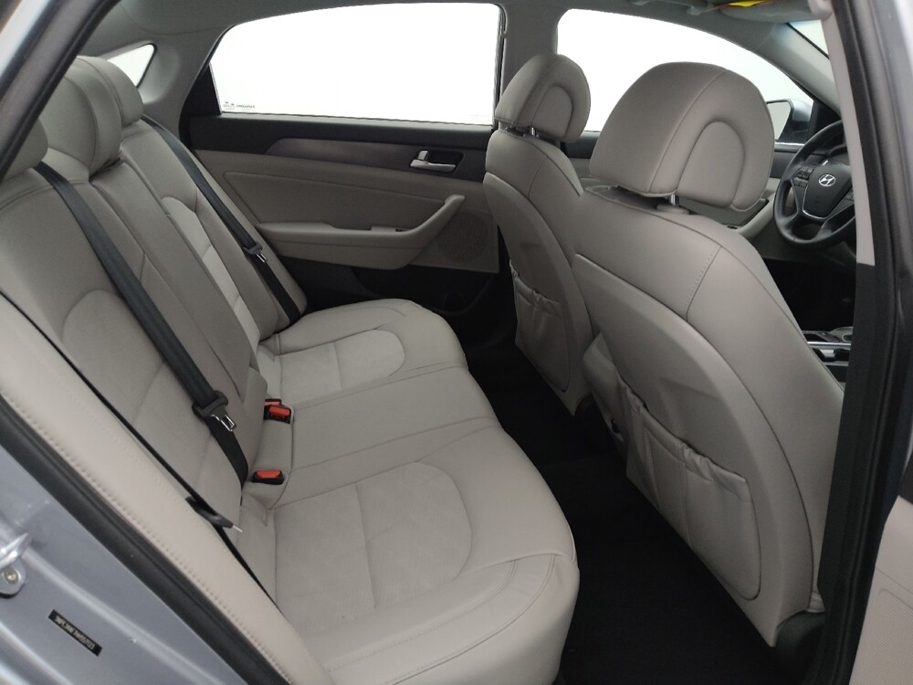 2017 Hyundai Sonata in St. Louis, MO 63136 - 18098756 19