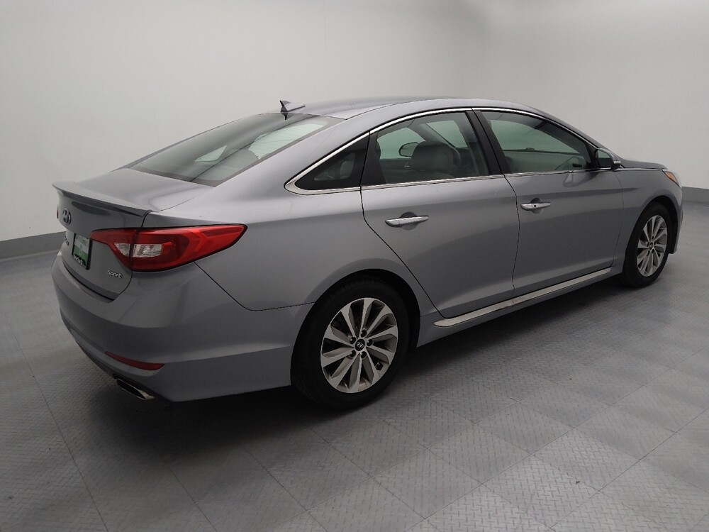 2017 Hyundai Sonata in St. Louis, MO 63136 - 18098756 10