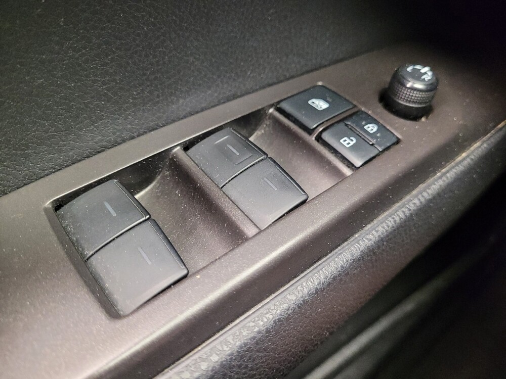 2021 Toyota Camry in Montclair, CA 91763 - 18098761 27