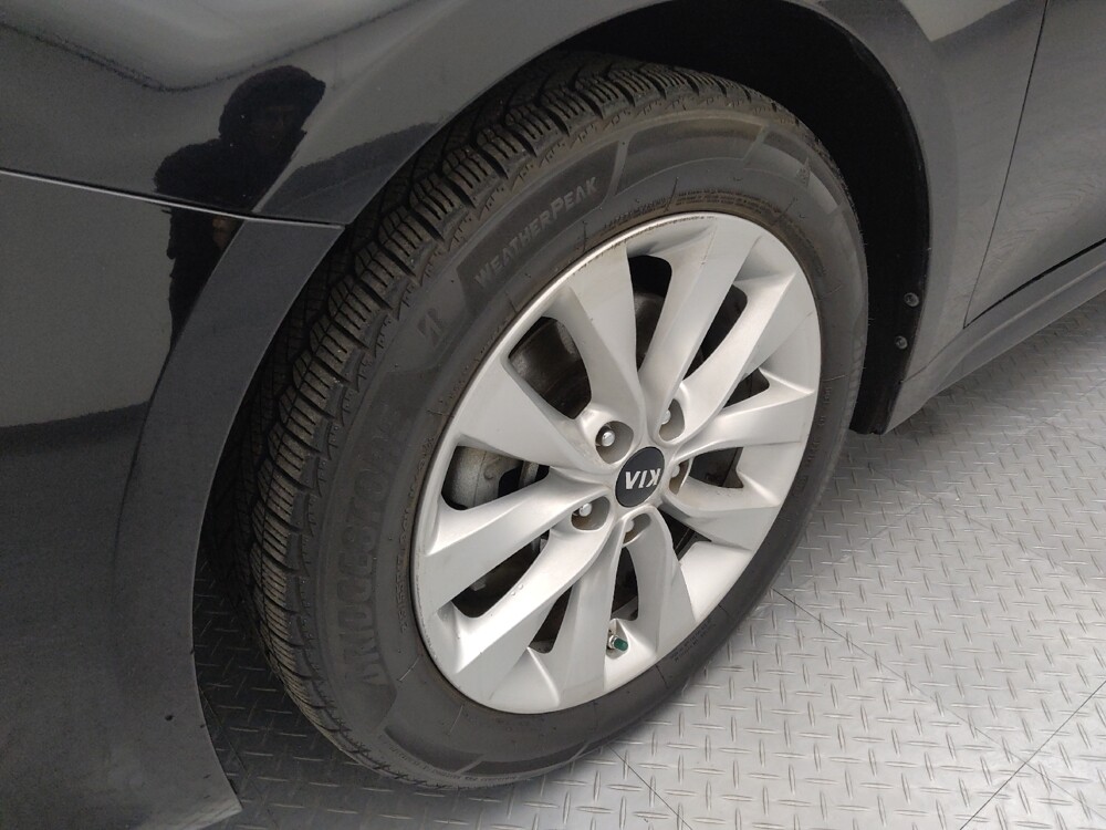 2018 Kia Optima in St. Louis, MO 63136 - 18098765 31