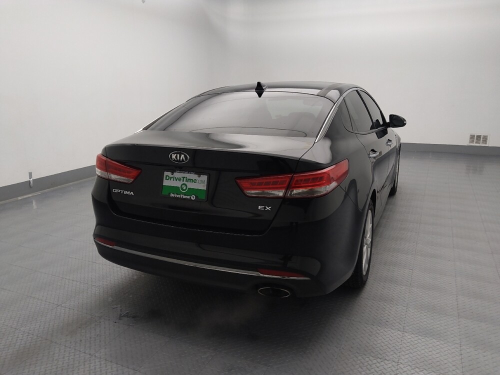 2018 Kia Optima in St. Louis, MO 63136 - 18098765 7