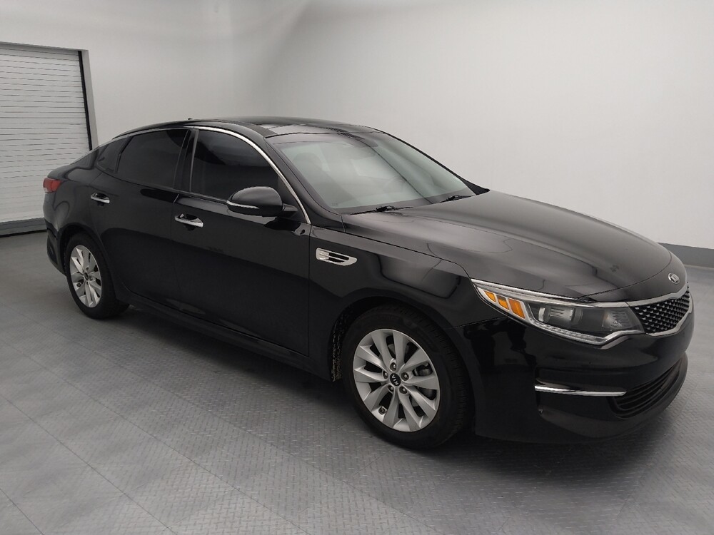 2018 Kia Optima in St. Louis, MO 63136 - 18098765 11