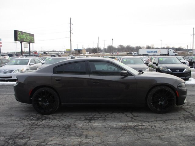 2018 Dodge Charger in Oak Grove, MO 64075 - 18098773 4