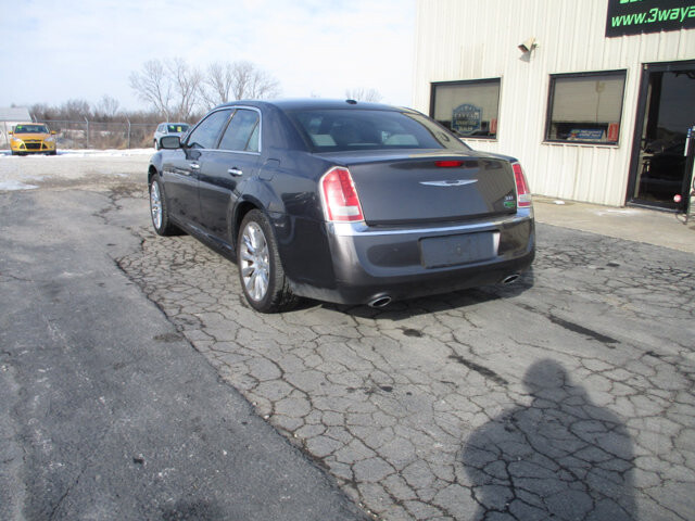 2014 Chrysler 300 in Oak Grove, MO 64075 - 18098774 7