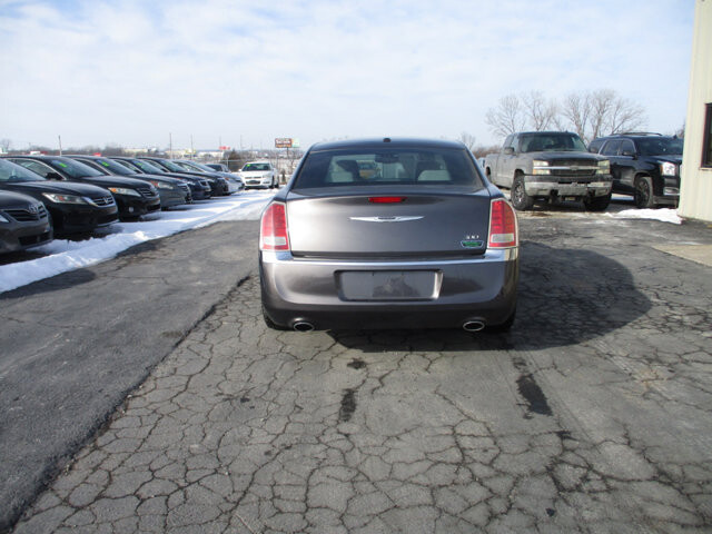 2014 Chrysler 300 in Oak Grove, MO 64075 - 18098774 6