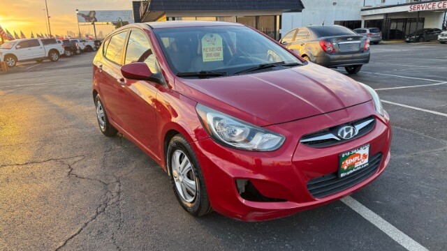 2013 Hyundai Accent in Dallas, TX 75228 - 18098779 3
