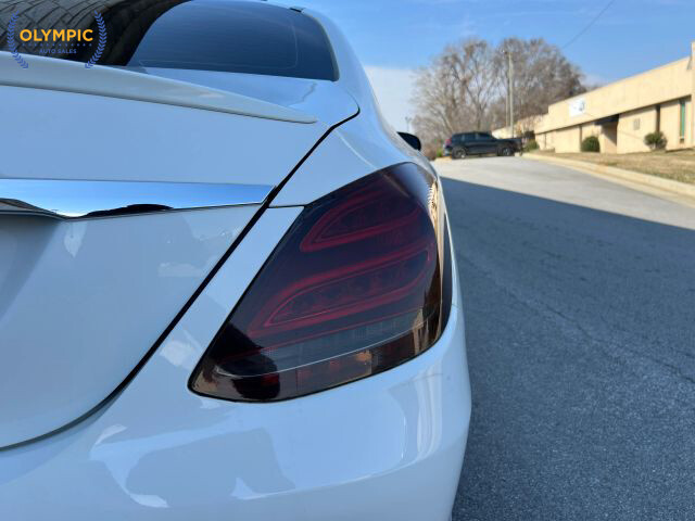 2015 Mercedes-Benz C 300 in Decatur, GA 30032 - 18098783 16