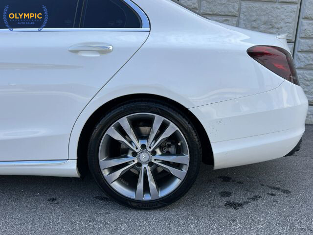 2015 Mercedes-Benz C 300 in Decatur, GA 30032 - 18098783 10