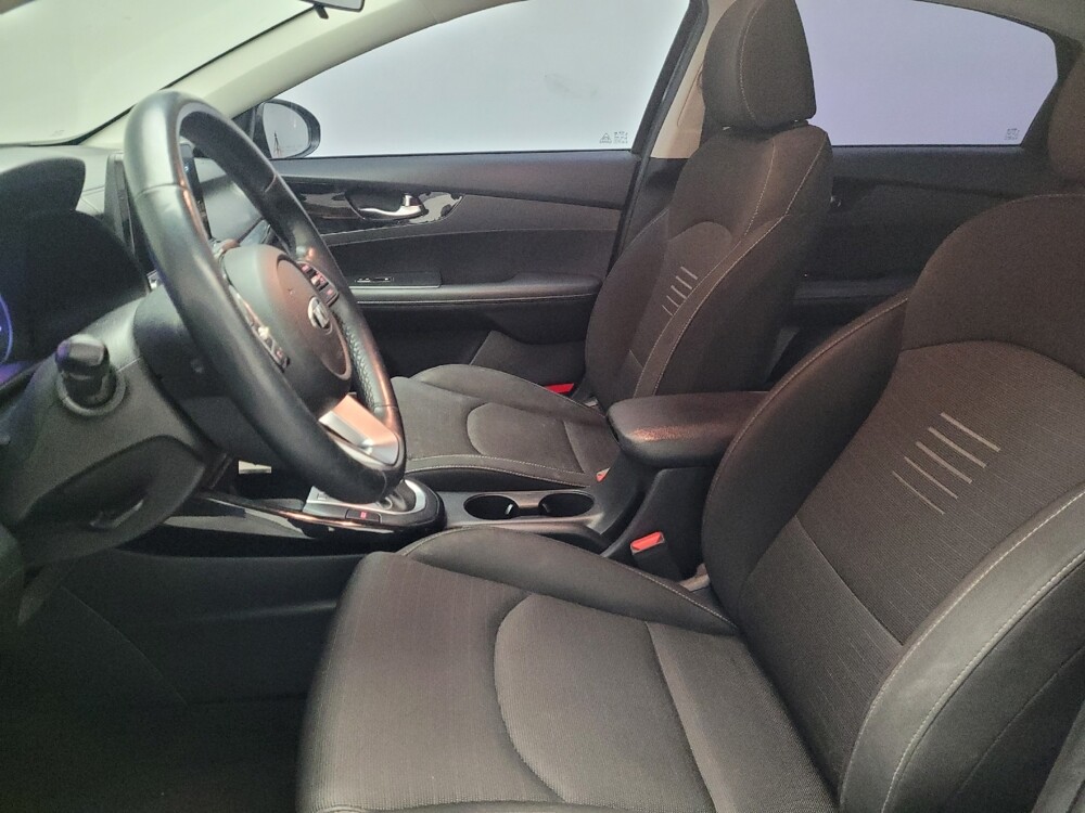 2019 Kia Forte in Downey, CA 90241 - 18098794 17