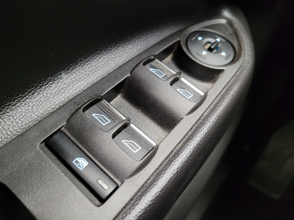 2017 Ford Escape in Bakersfield, CA 93309 - 18098795 27