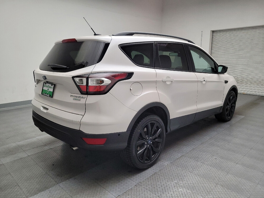 2017 Ford Escape in Bakersfield, CA 93309 - 18098795 9