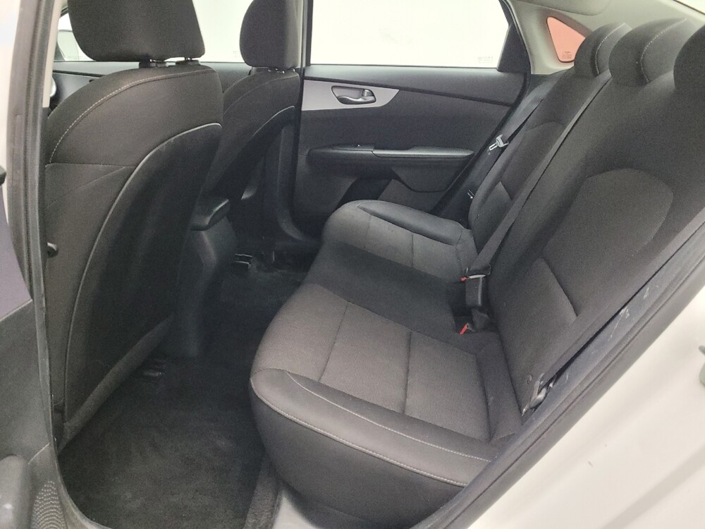 2022 Kia Forte in Downey, CA 90241 - 18098797 18