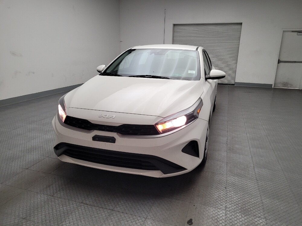 2022 Kia Forte in Downey, CA 90241 - 18098797 15