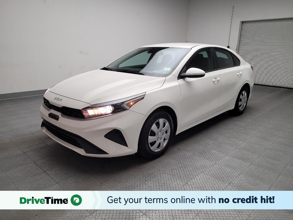 2022 Kia Forte in Downey, CA 90241 - 18098797