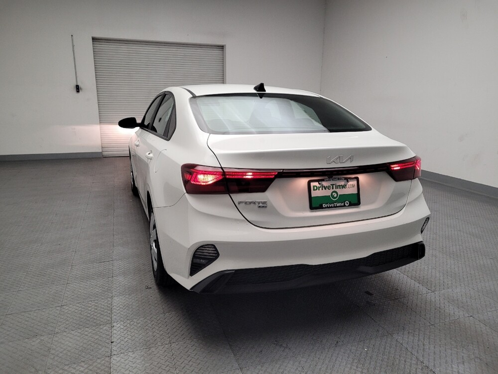 2022 Kia Forte in Downey, CA 90241 - 18098797 6
